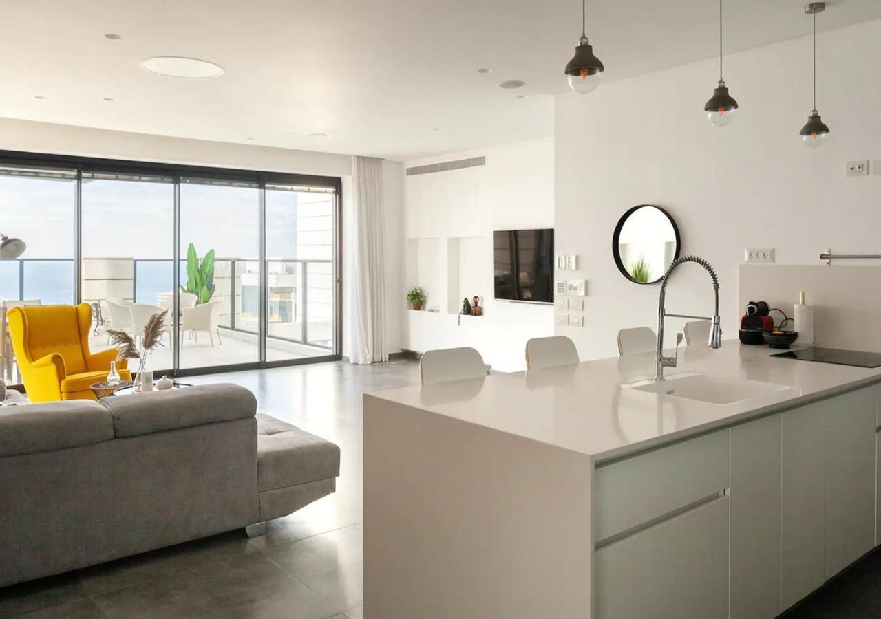 Oַ&O Group- Luxury Penthouse Jacuzzi Sea 36 Floor Apartamento Bat Yam Exterior foto