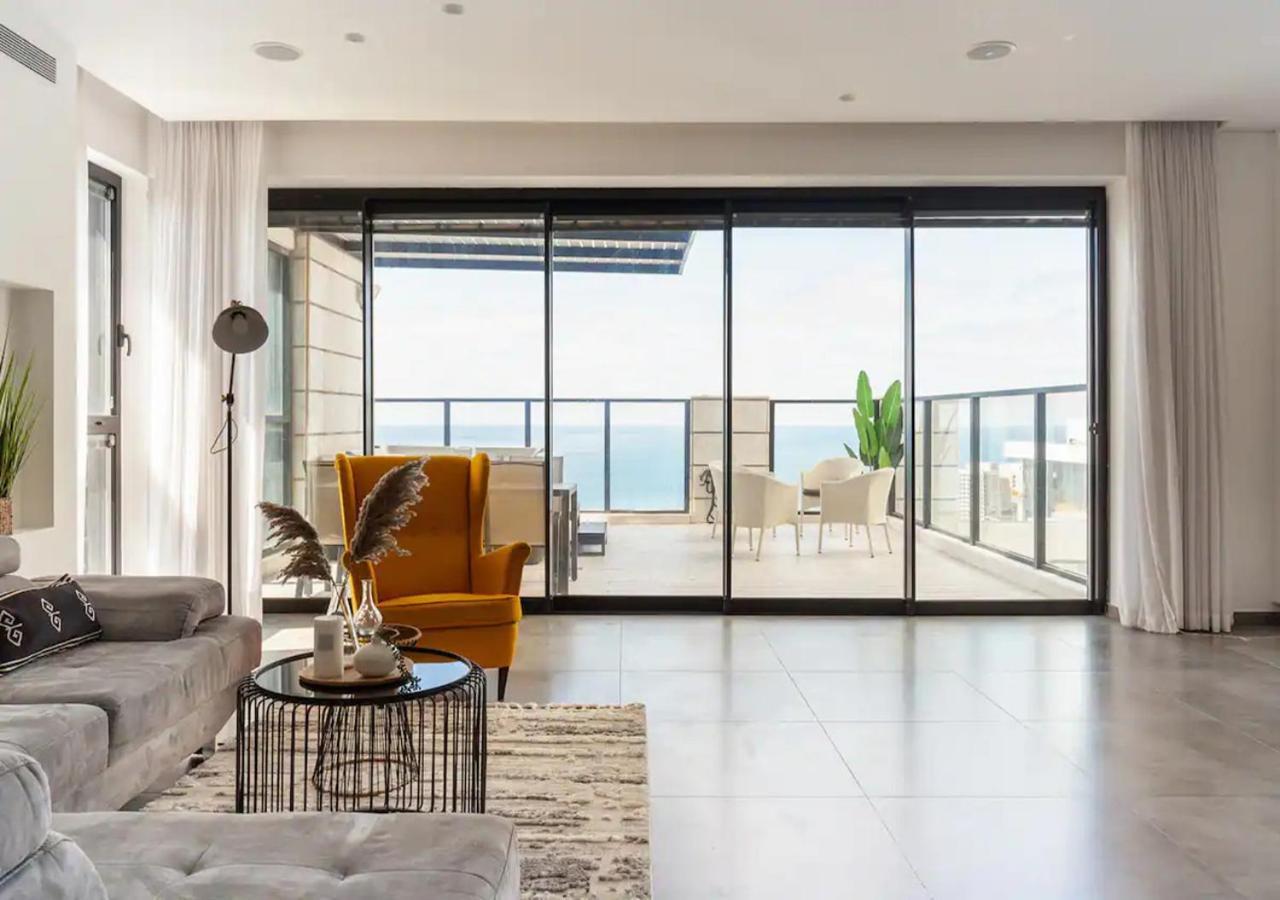 Oַ&O Group- Luxury Penthouse Jacuzzi Sea 36 Floor Apartamento Bat Yam Exterior foto