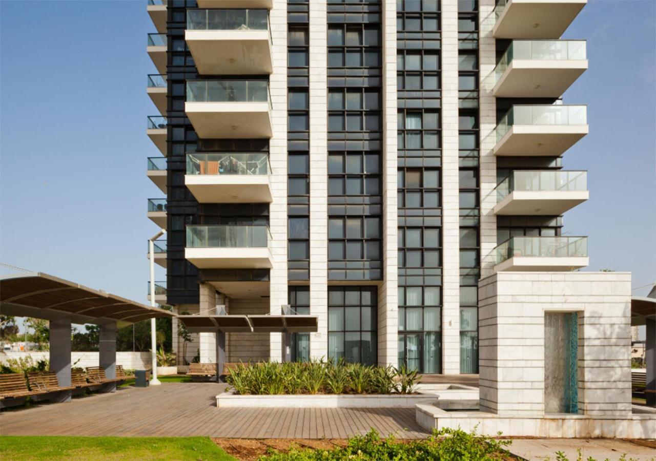 Oַ&O Group- Luxury Penthouse Jacuzzi Sea 36 Floor Apartamento Bat Yam Exterior foto