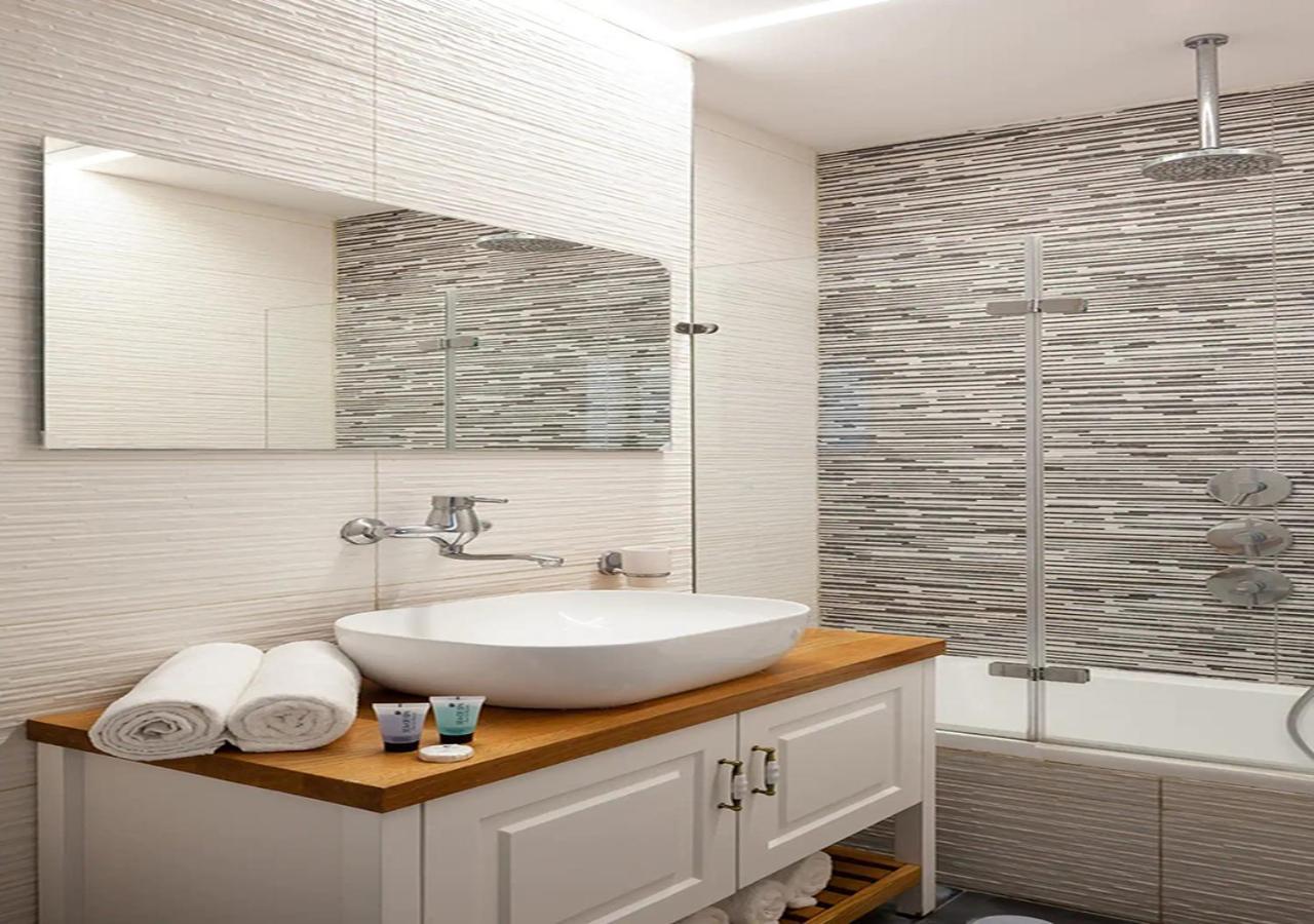 Oַ&O Group- Luxury Penthouse Jacuzzi Sea 36 Floor Apartamento Bat Yam Exterior foto