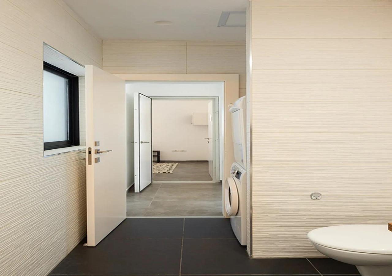 Oַ&O Group- Luxury Penthouse Jacuzzi Sea 36 Floor Apartamento Bat Yam Exterior foto